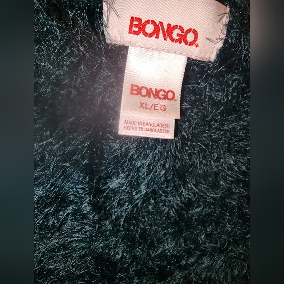 Woman's Sweater - Picture 3 of 3